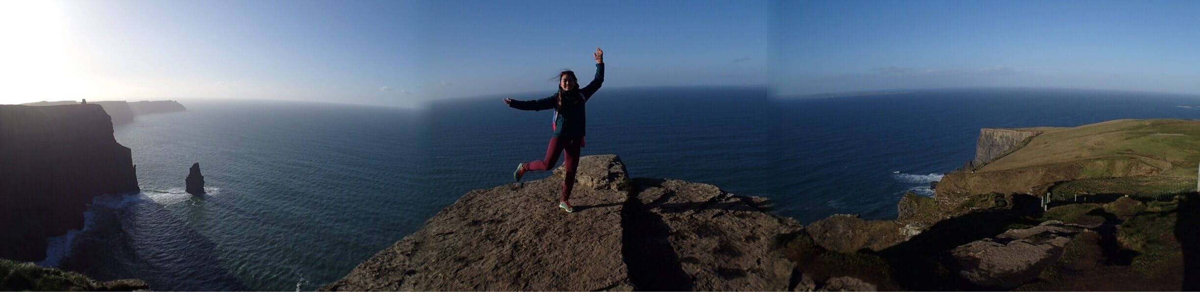 Despite the freaking cold weather, no regrets of coming to Ireland. Feel so relief and inspire wandering along the cliff. Fucking awesome!! 

Proud to be a female solo traveller. 