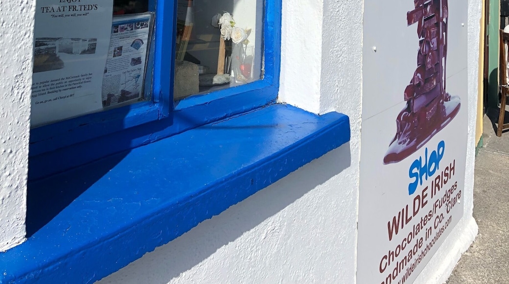 Do you like chocolate? If you’re in Doolin (near the Cliffs of Moher) drop in to try some chocolates, fudge, and other goodies. We got a packet of their chocolate covered raisins and they were fantastic! (There is also a pub next door!) #Ireland #Doolin #Food #Treats #Chocolate