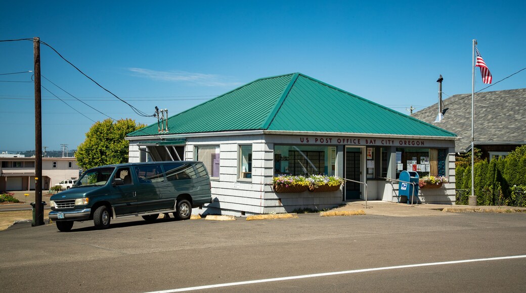 Bay City featuring a small town or village