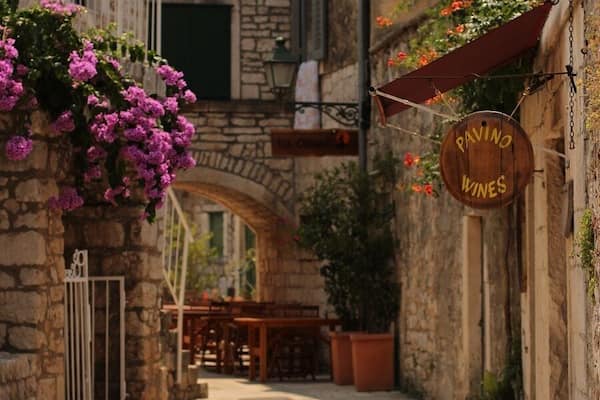 Hvar - 🇭🇷
Amazing island in Croatia 🇭🇷