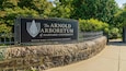 Schild für das Arnold Arboretum der Harvard Universität.