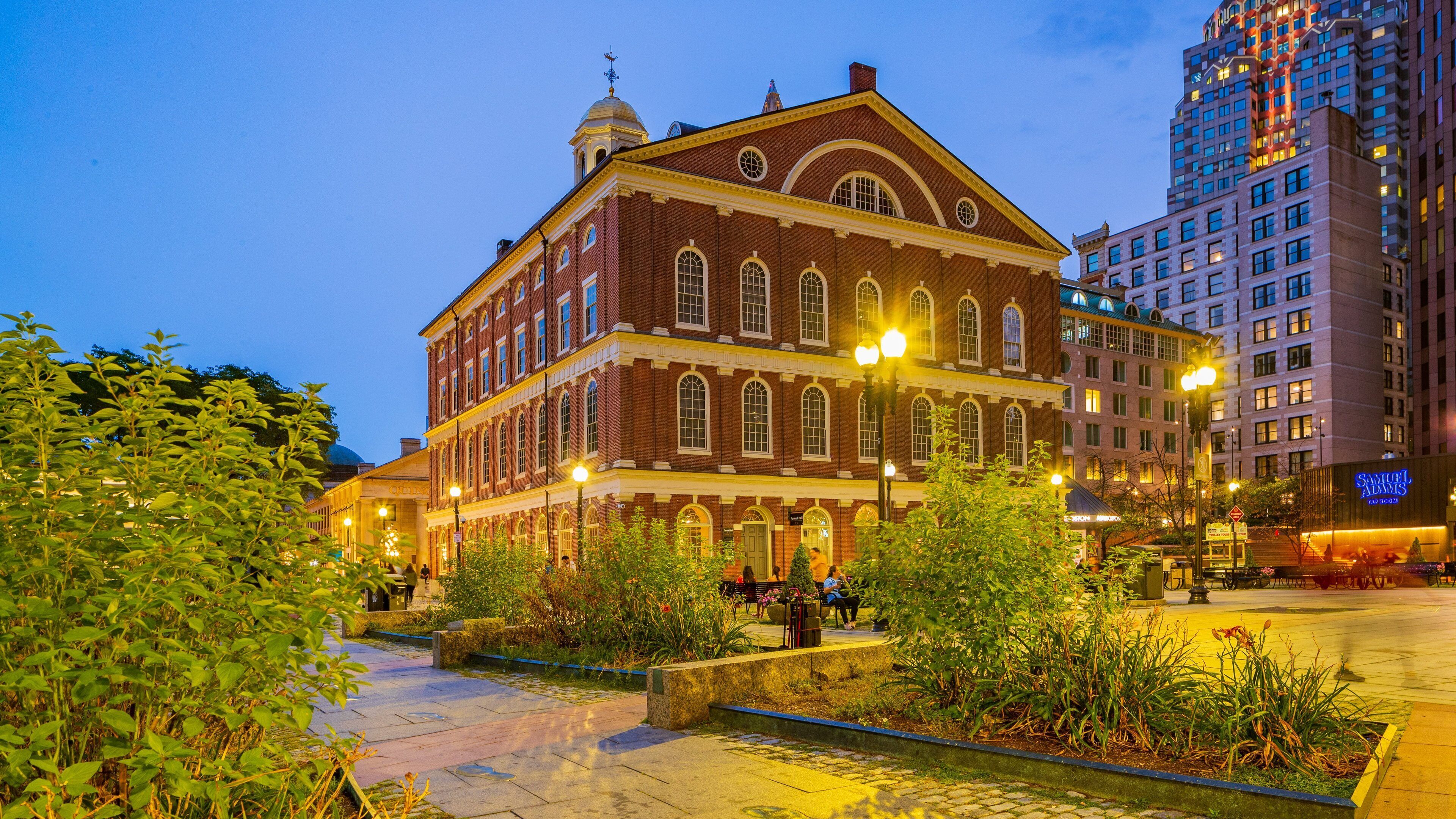Faneuil Hall Marketplace showing heritage elements and night scenes
