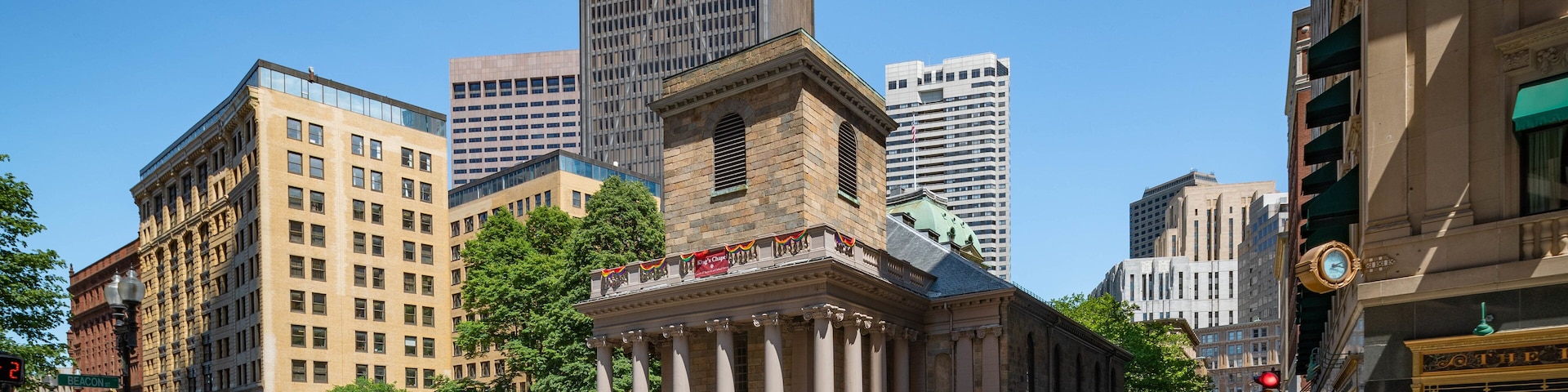 King\'s Chapel which includes a city