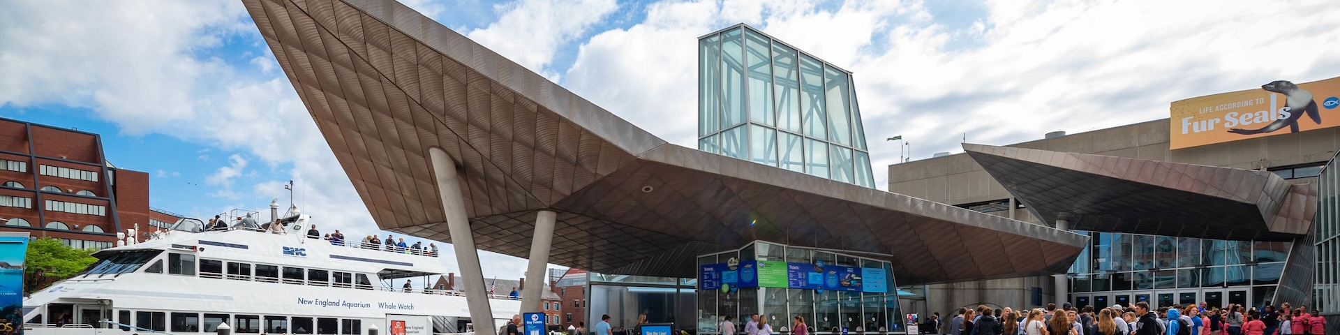 New England Aquarium featuring modern architecture