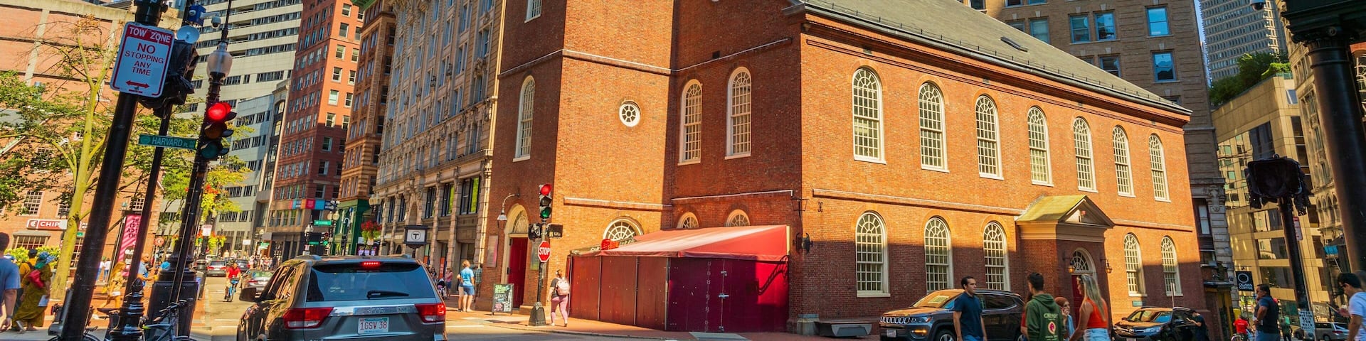 Old South Meeting House featuring a city, street scenes and heritage architecture