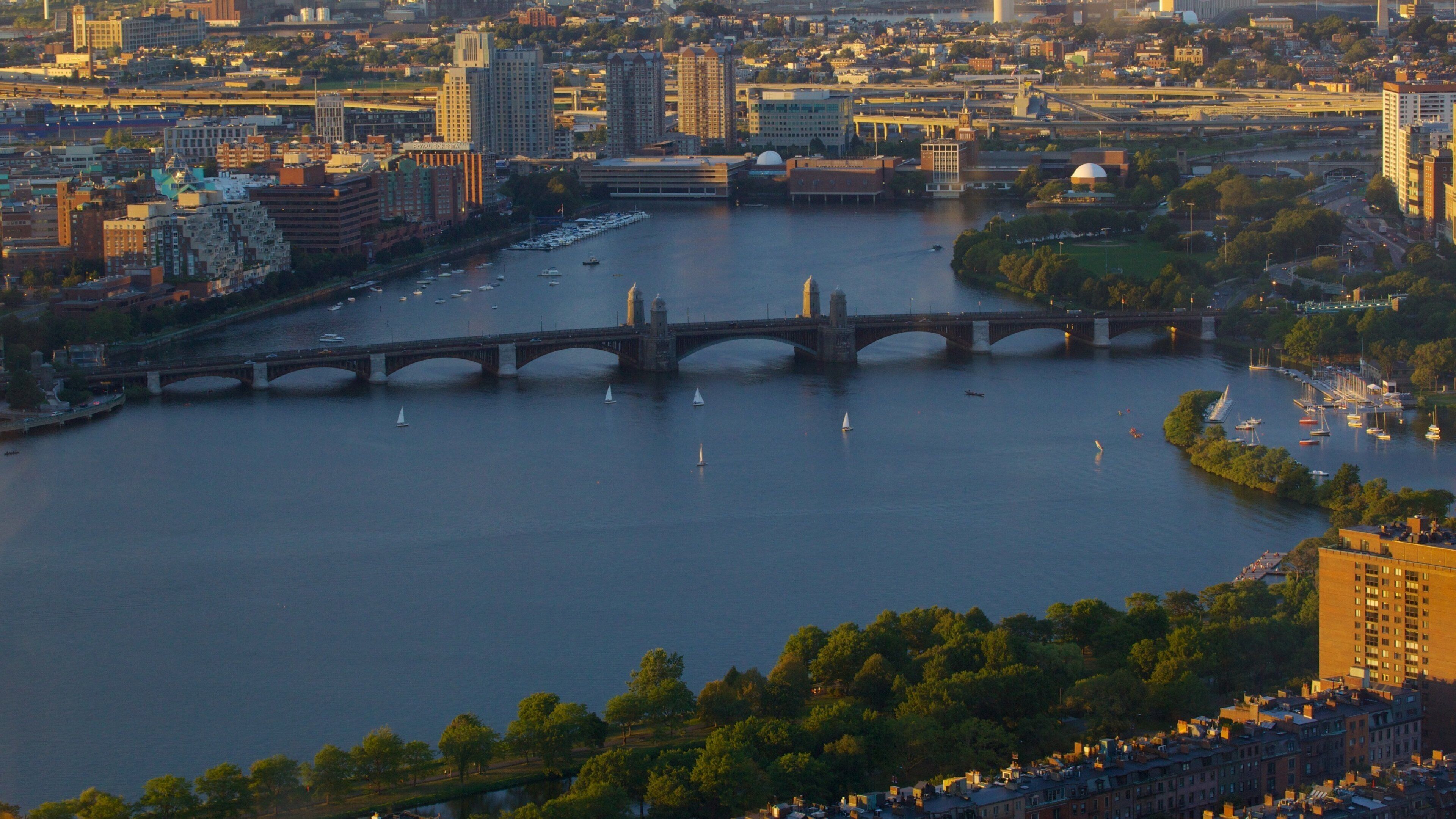 Prudential Tower showing a city, a river or creek and a bridge