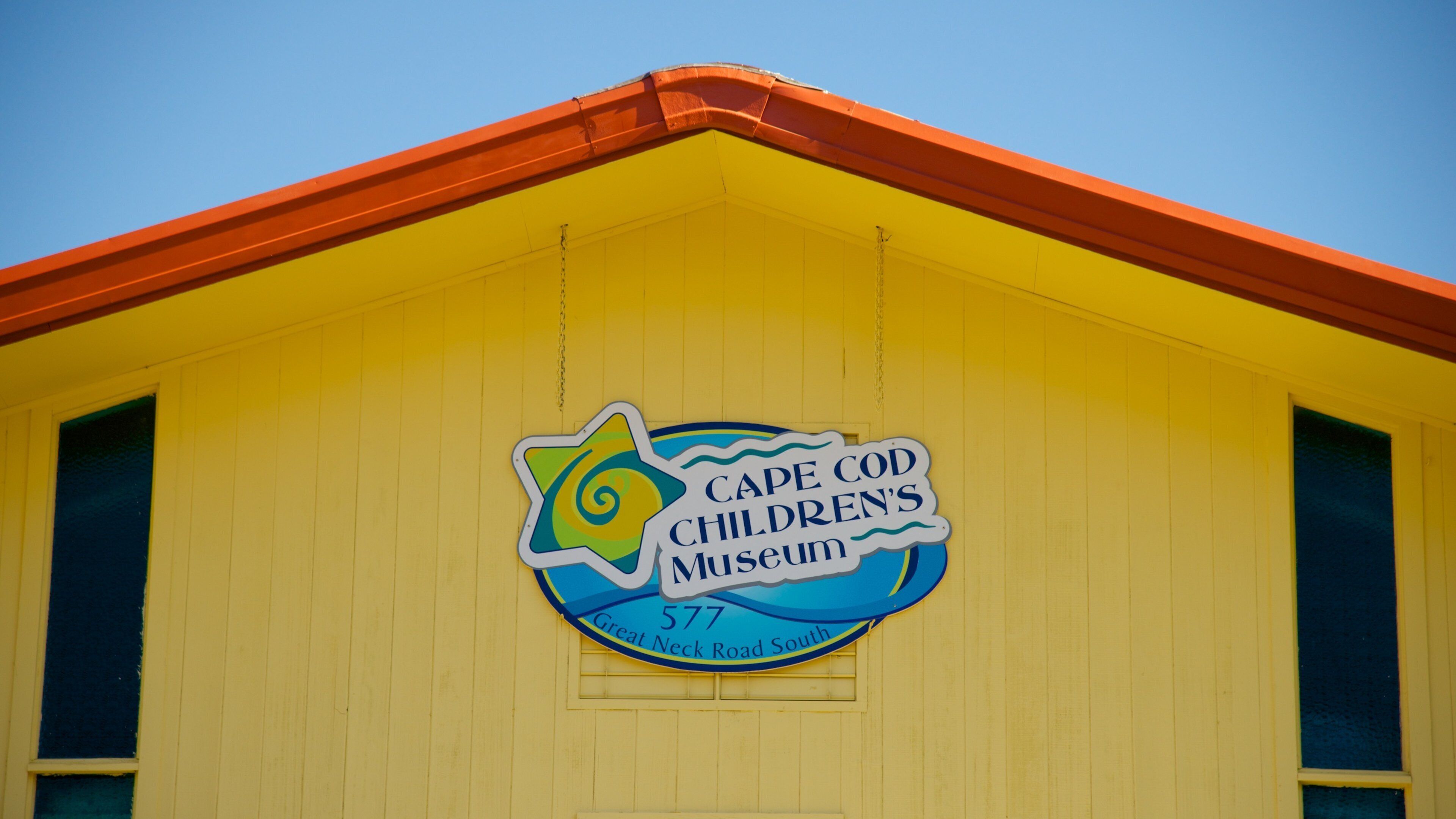 พิพิธภัณฑ์เด็ก Cape Cod ซึ่งรวมถึง ป้าย