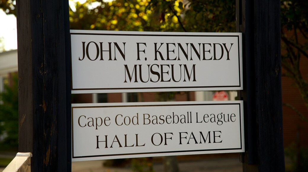 John F. Kennedy Hyannis Museum toont bewegwijzering