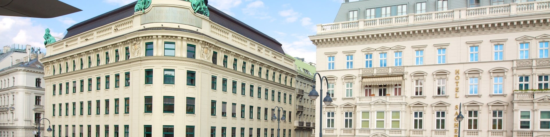 Albertina que incluye imágenes de calles y una ciudad