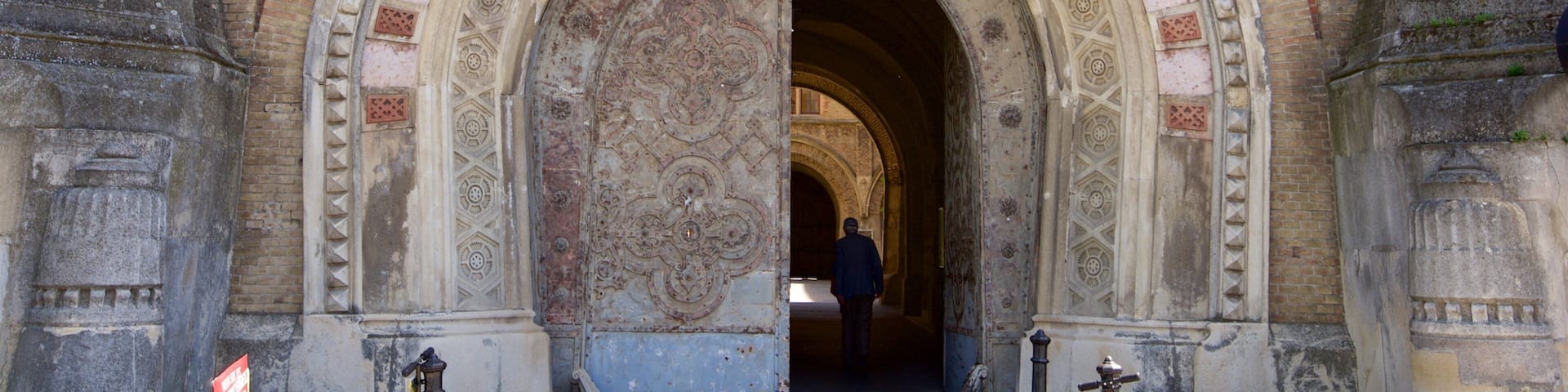 Military History Museum showing heritage elements and signage