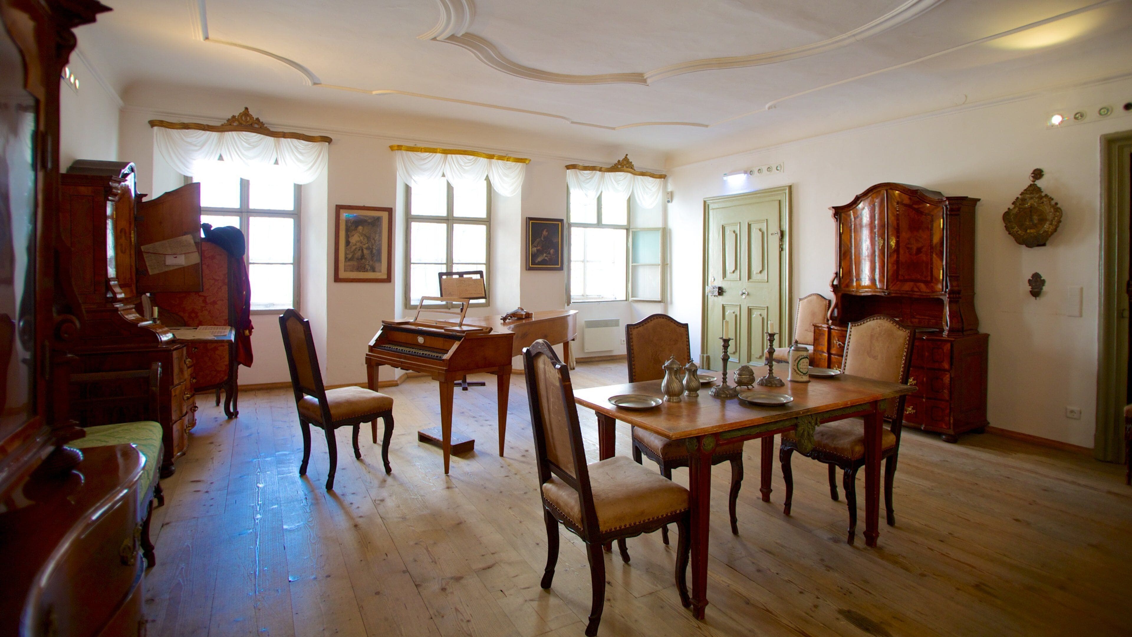 Mozart\'s Birthplace which includes interior views