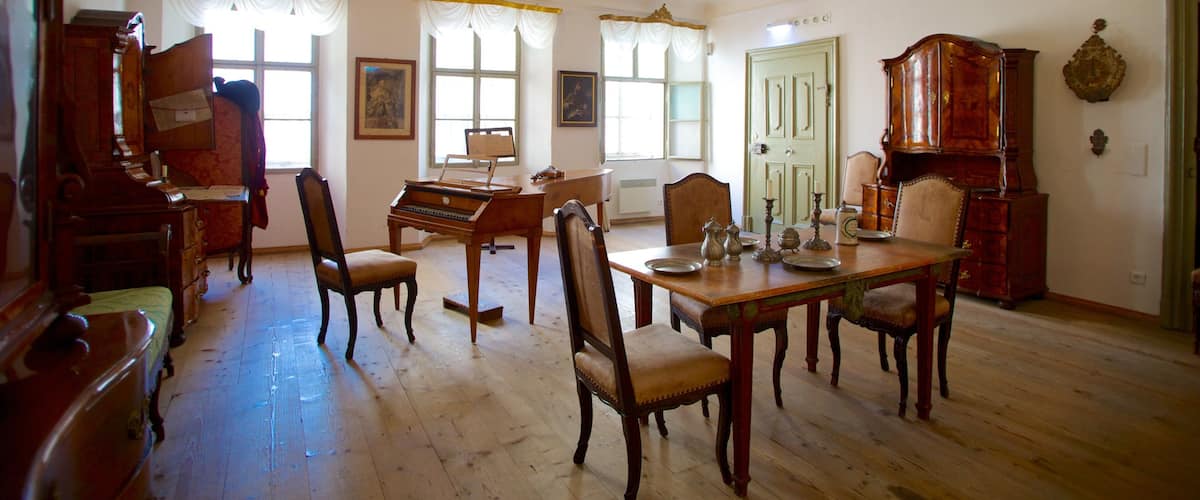 Lieu de naissance de Mozart qui includes vues intérieures