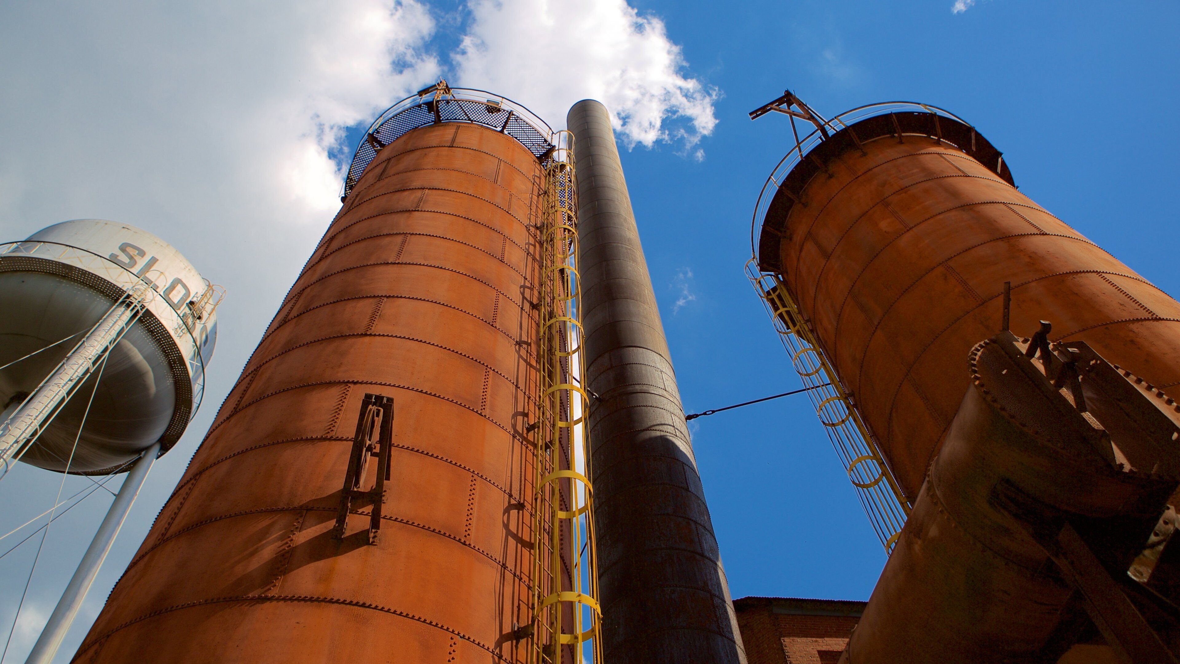 Sloss Furnaces ofreciendo industria