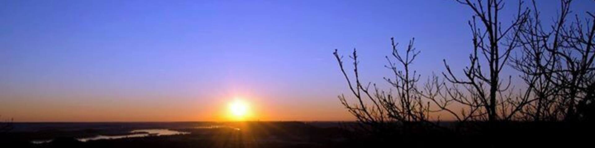 I have been to Pinnacle Mountain before but never this early in the morning. This was also the first time I went by myself.