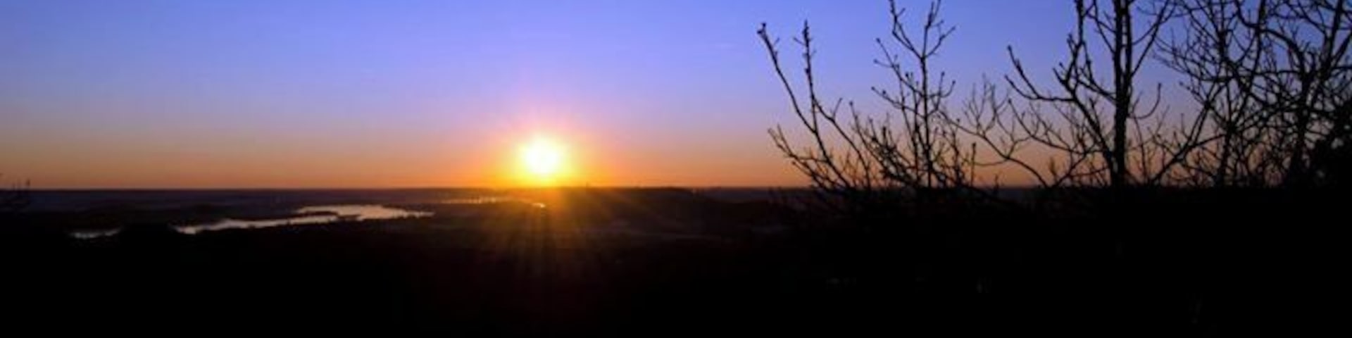 I have been to Pinnacle Mountain before but never this early in the morning. This was also the first time I went by myself.