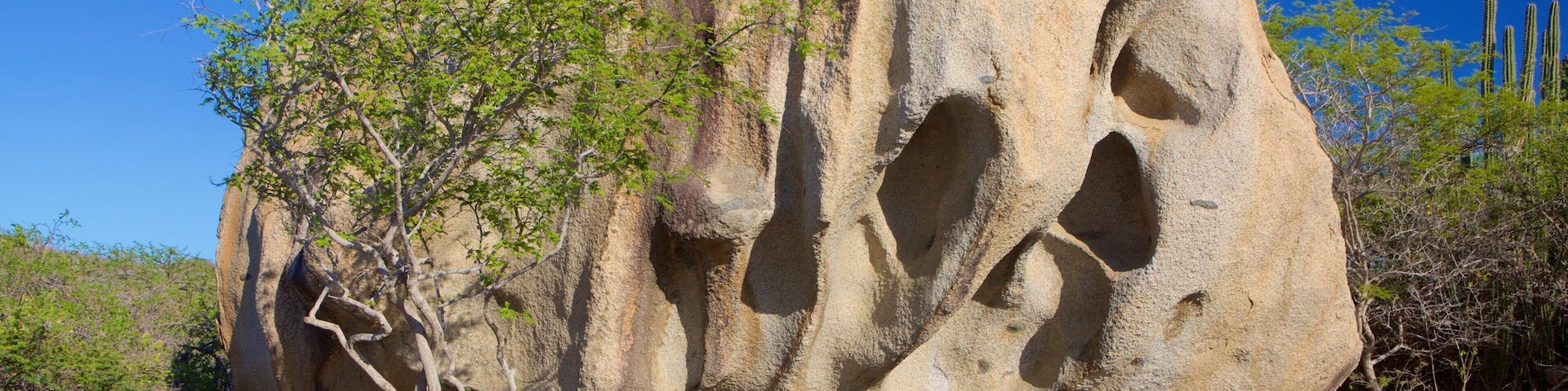 Formaciones rocosas de Ayo