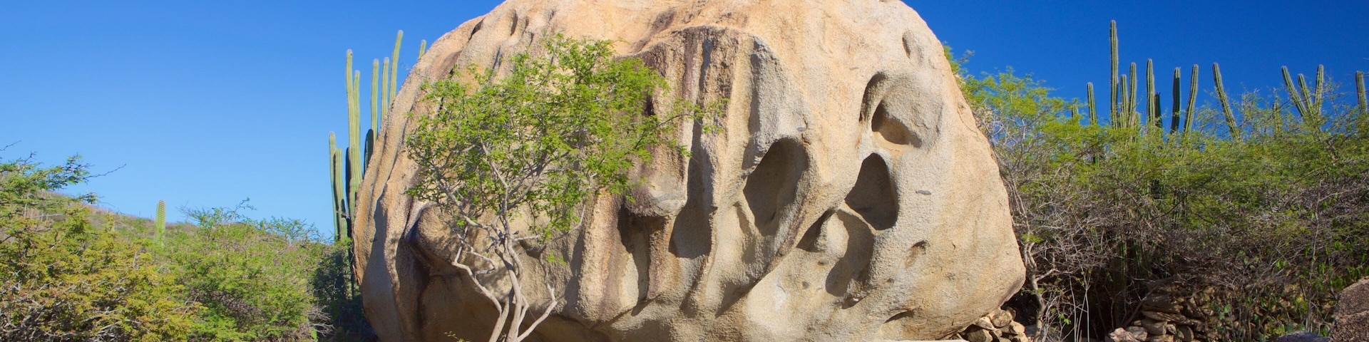 Formaciones rocosas de Ayo