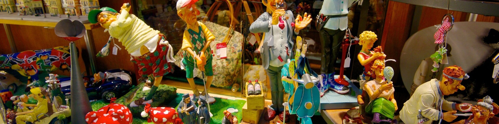 Galeries St. Hubert caracterizando vistas internas e mercados