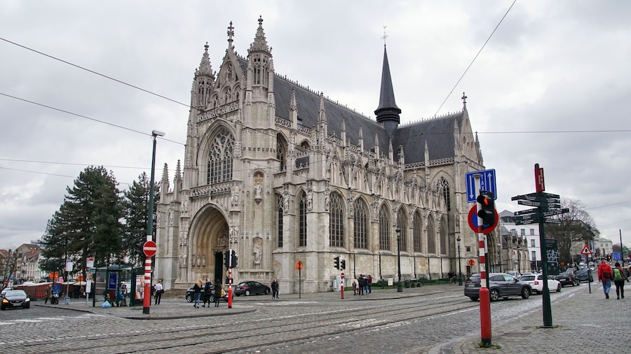 Beautiful ancient Church of Our Blessed Lady of the Sablon located in the Sablon/Zavel district in the historic centre of Brussels. View from the Petit Sablon garden.