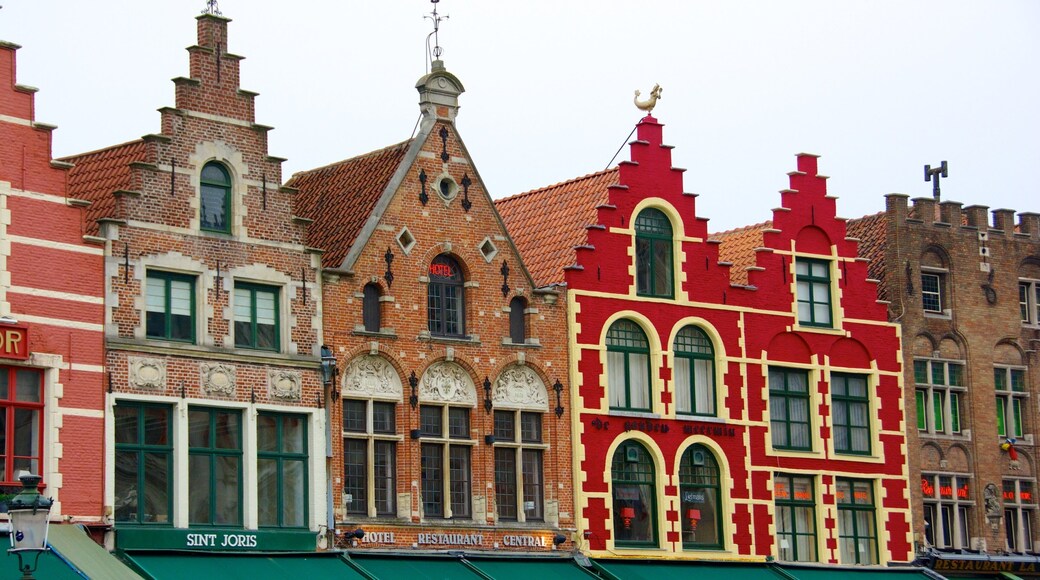 Markt que inclui uma cidade e arquitetura de patrimônio