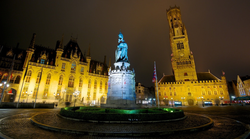 Bruges Belfry featuring street scenes, a city and heritage architecture