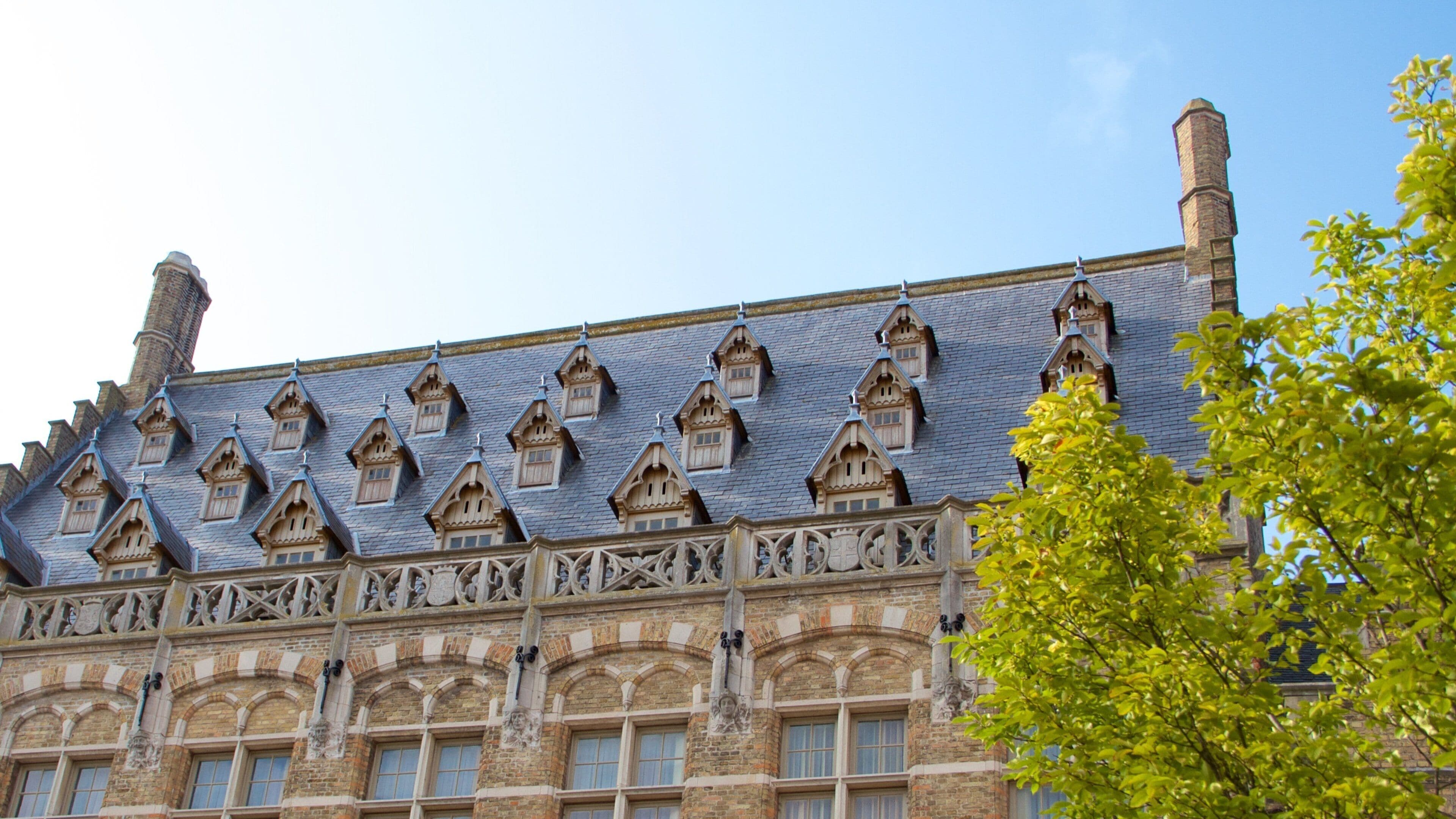 伊佩尔市场广场