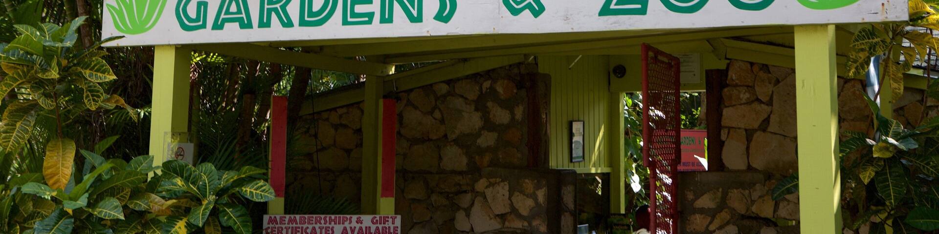 Ardastra Gardens, Zoo and Conservation Center das einen Beschilderung