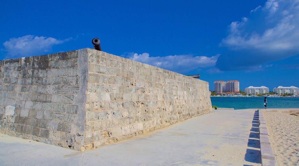 Fort Montagu featuring a sandy beach, heritage elements and general coastal views