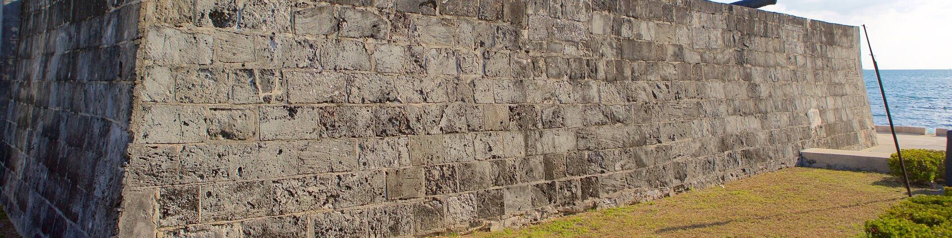 Fort Montagu featuring heritage elements