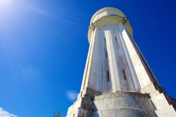 Torre dell’Acqua mostrando architettura d\'epoca