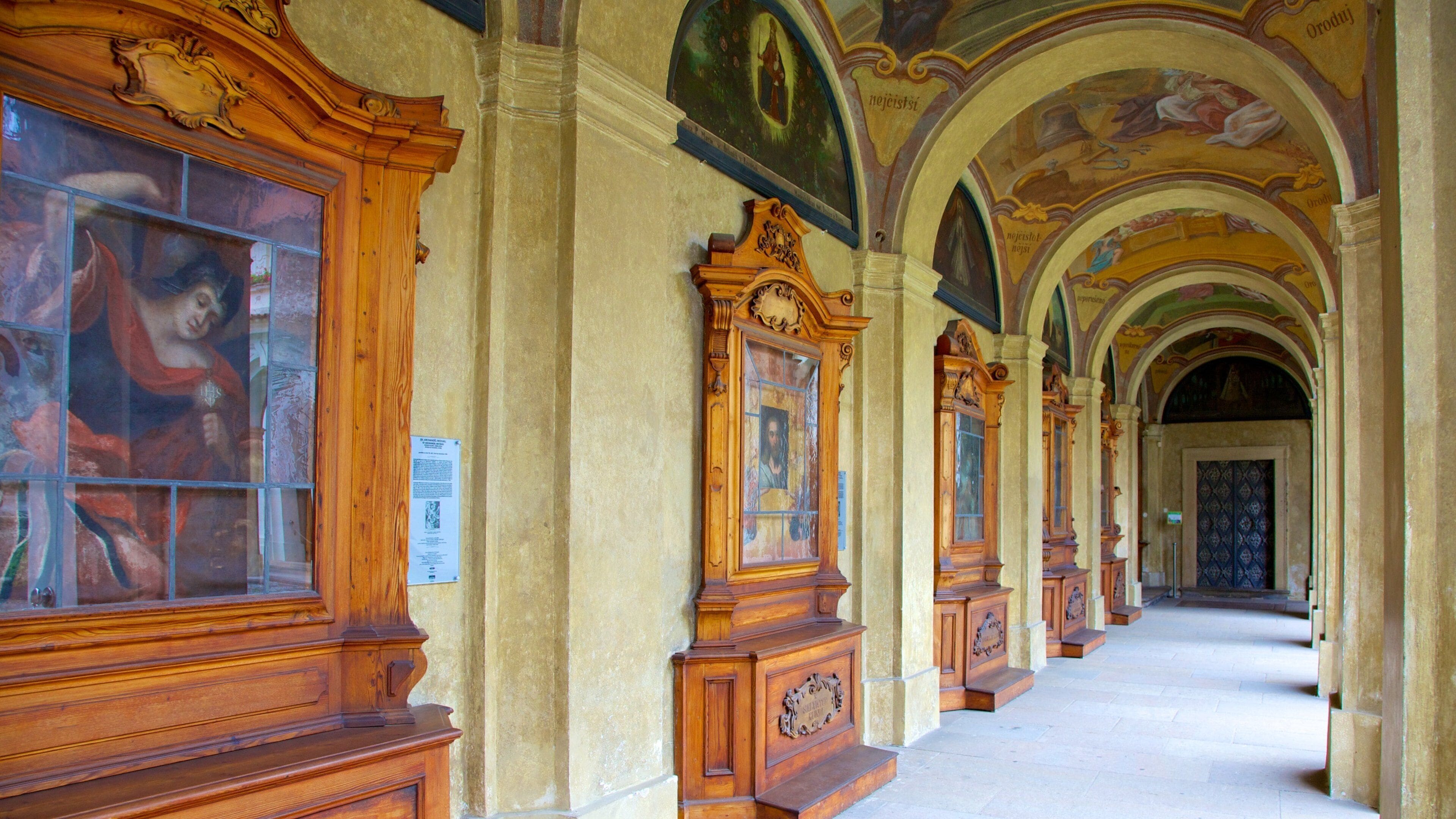 洛雷塔寺及库务局