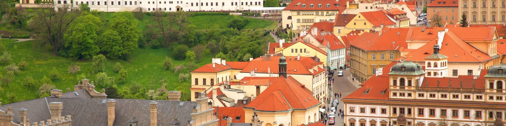 Loreta Monastery and Treasury featuring a city