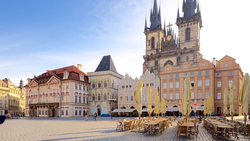 Tyn Cathedral which includes heritage architecture, heritage elements and a square or plaza