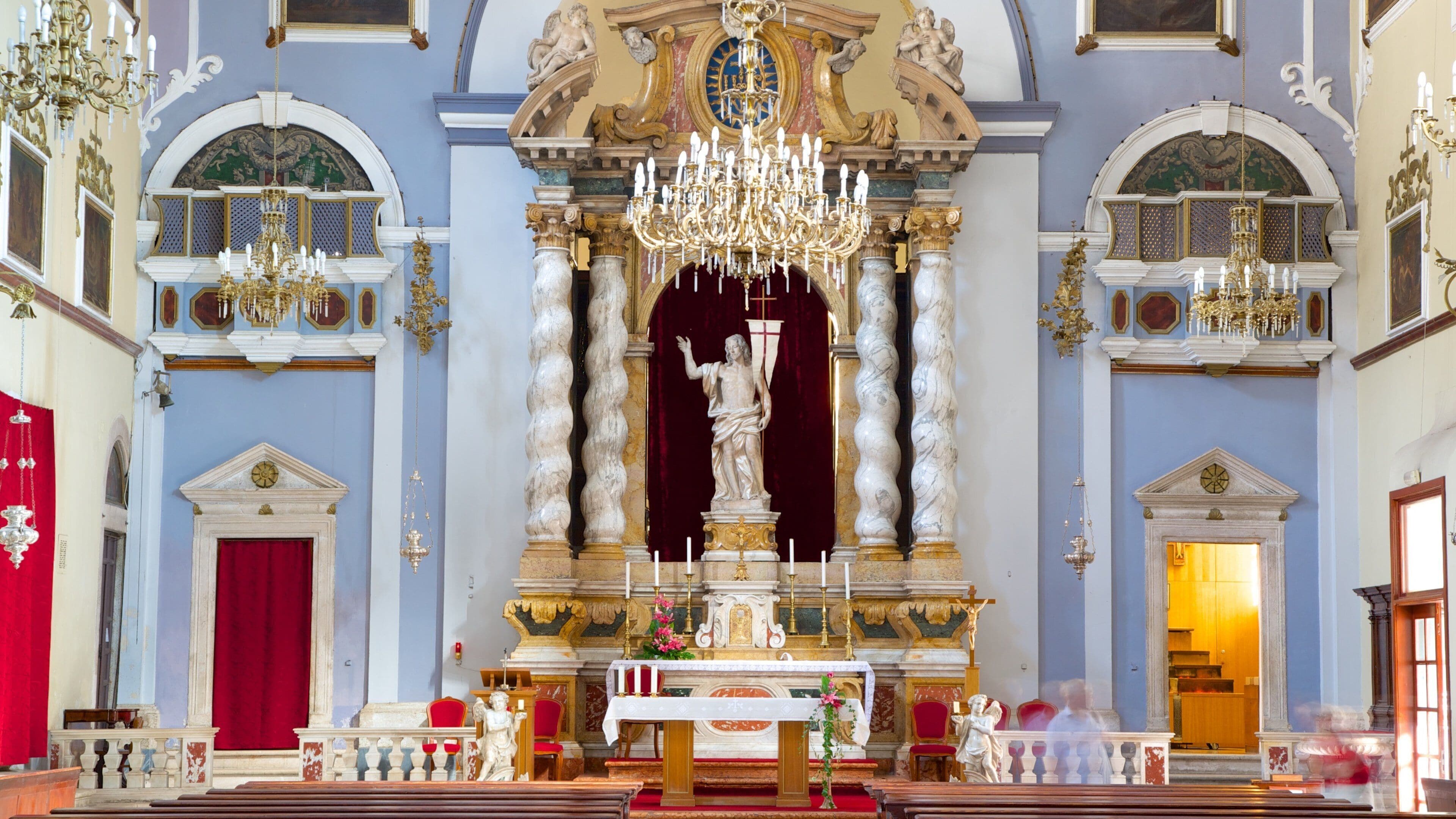 Monasterio franciscano mostrando elementos del patrimonio, patrimonio de arquitectura y una iglesia o catedral