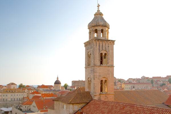 Dominikanisches Kloster mit einem historische Architektur und Kirche oder Kathedrale