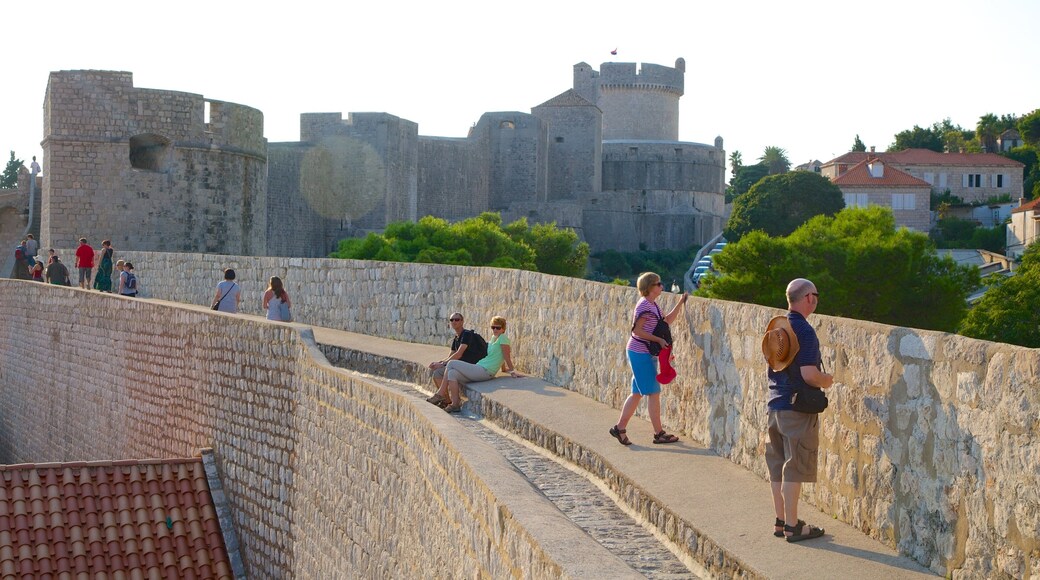 Minceta Fortress which includes heritage elements as well as a small group of people