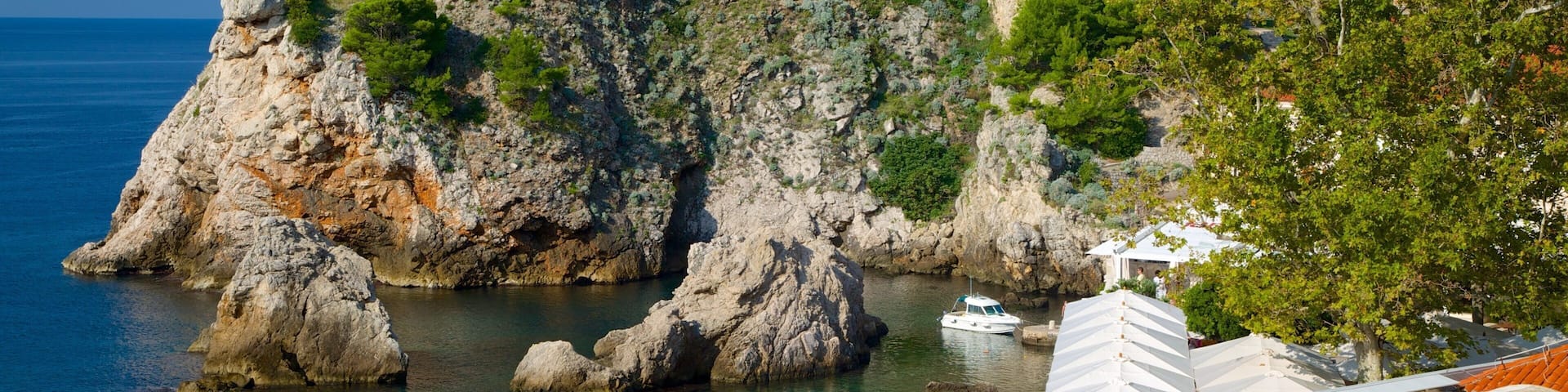 Lovrijenac Fort showing general coastal views and heritage elements