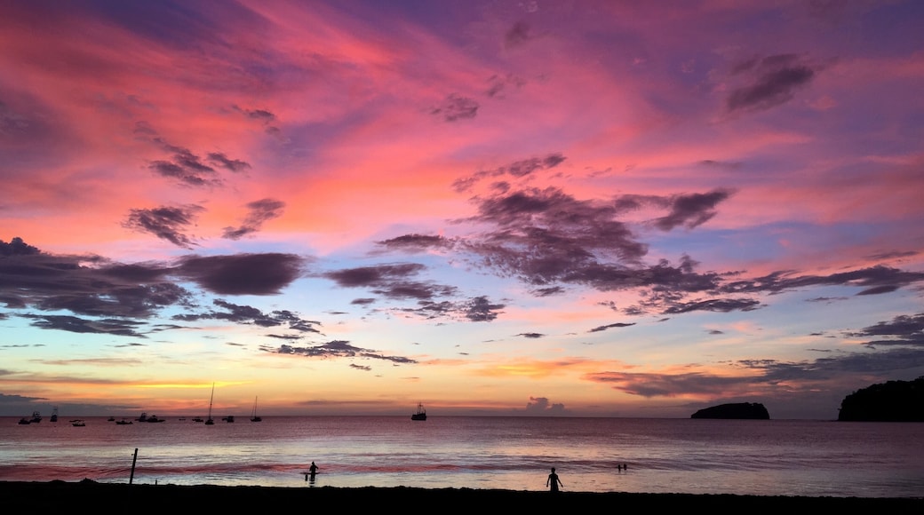 Rainy season in Costa Rica brings out some of the best sunsets of the year. #sunsets