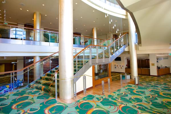 The Bushnell Performing Arts Center montrant vues intérieures