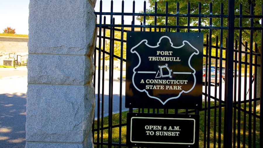Fort Trumbull State Park showing signage