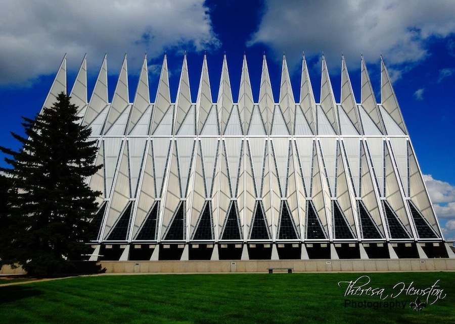 The Air Force Academy in Colorado Springs is offers the public a glimpse into the training and education offered to the Air Force's future officers.
http://www.liferidingshotgun.com/2014/08/7-things-to-do-in-colorado-springs.html