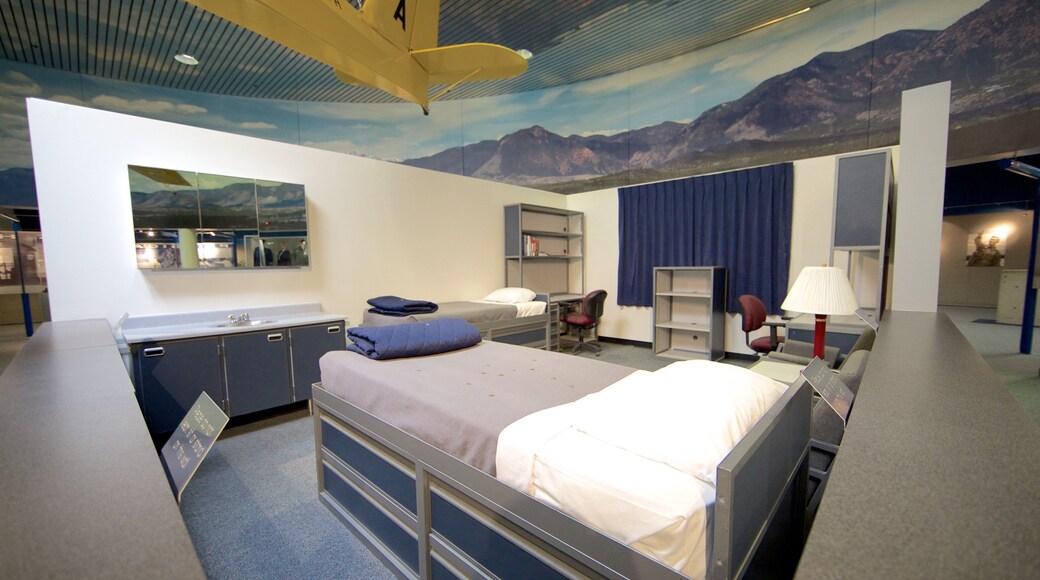 US Air Force Academy ofreciendo vistas interiores