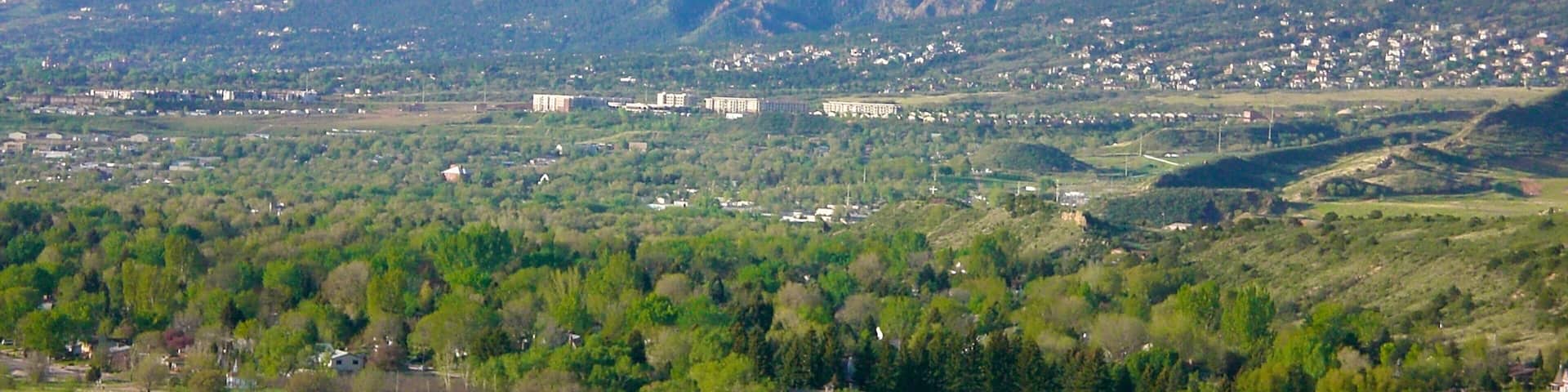 Cheyenne Mountain State Park which includes mountains