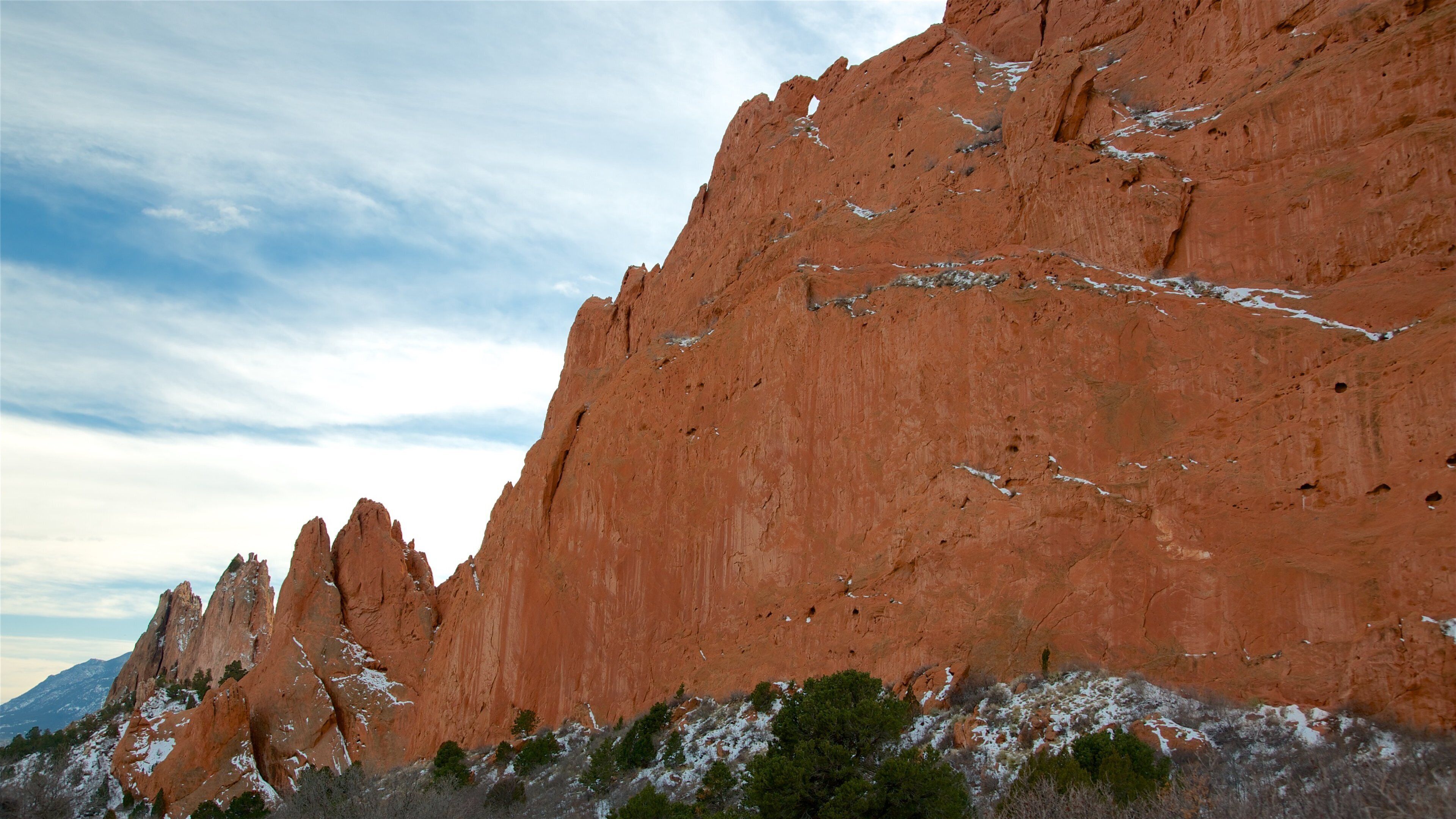 Garden of the Gods which includes mountains