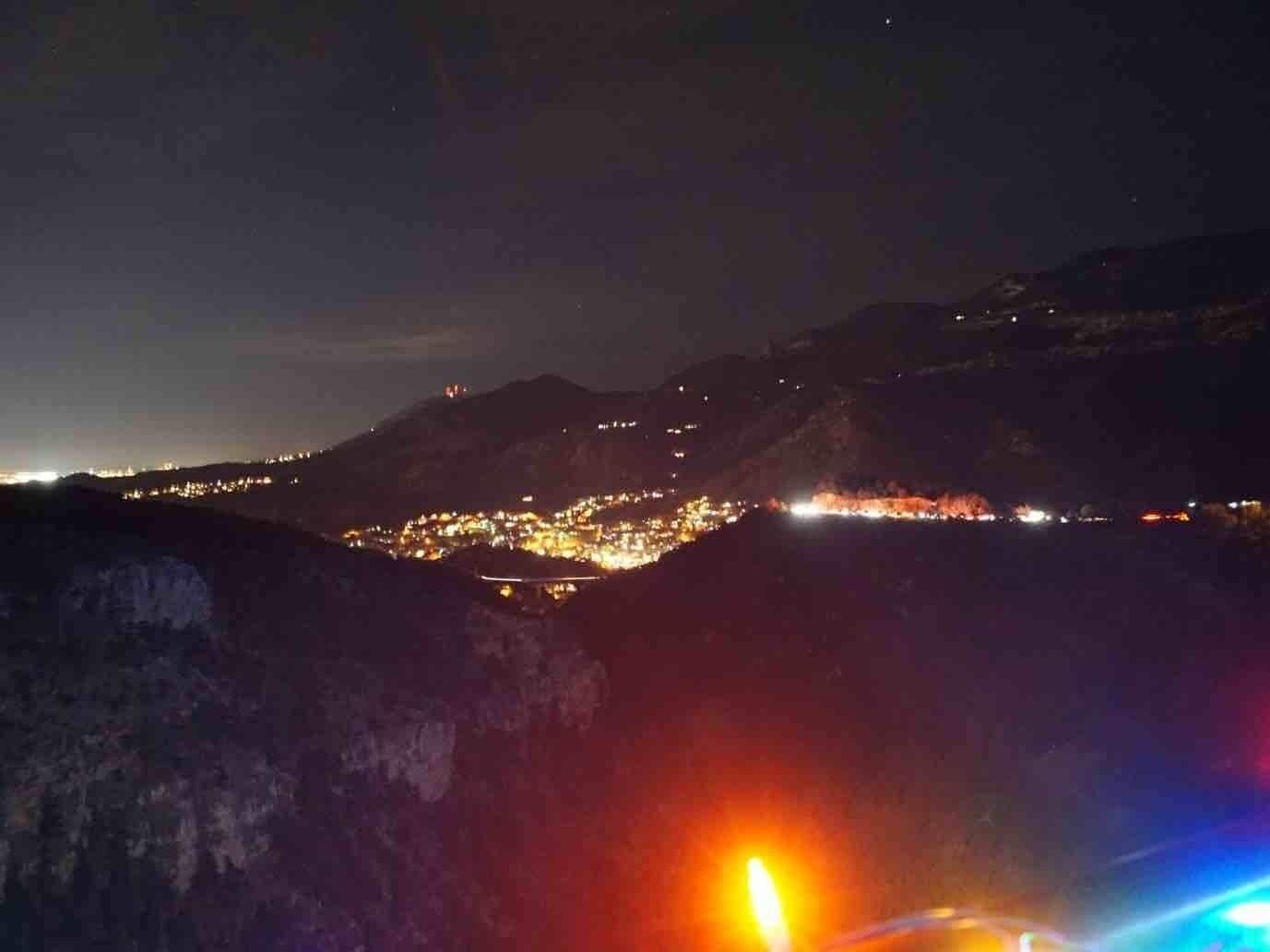The view of Col. Spr. From the top of Cave of the winds