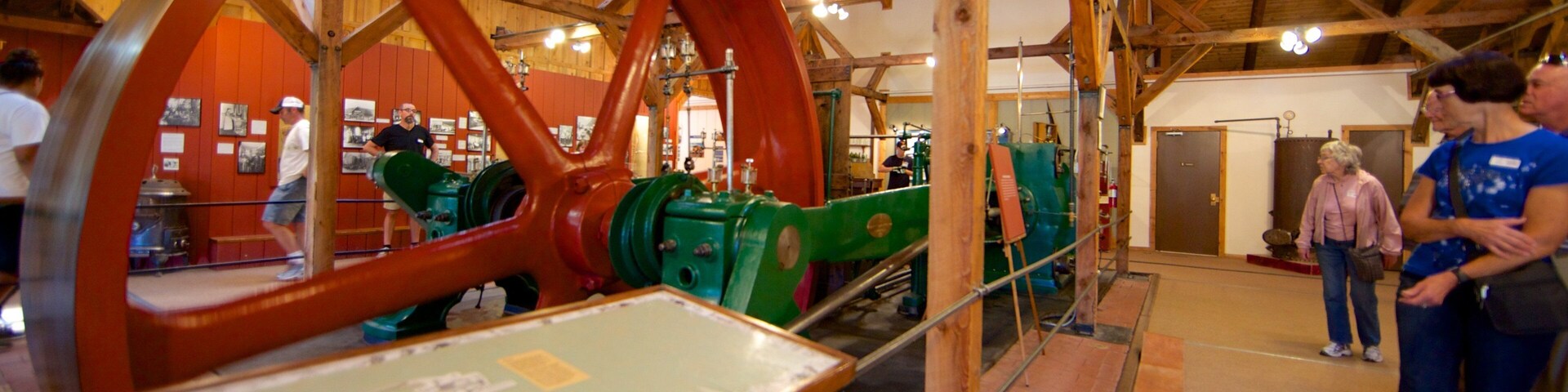 Western Museum of Mining and Industry que incluye vista interna