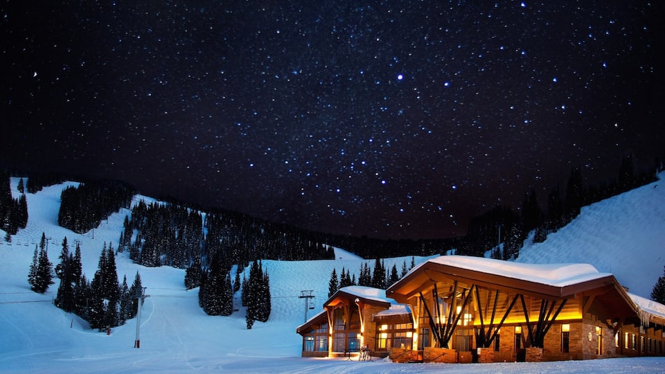 Vail Ski Resort showing snow, a luxury hotel or resort and night scenes