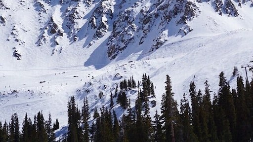 #rockymountains #colorado #mountains #abasin #sunny #sky #snow #WeekendGetaway