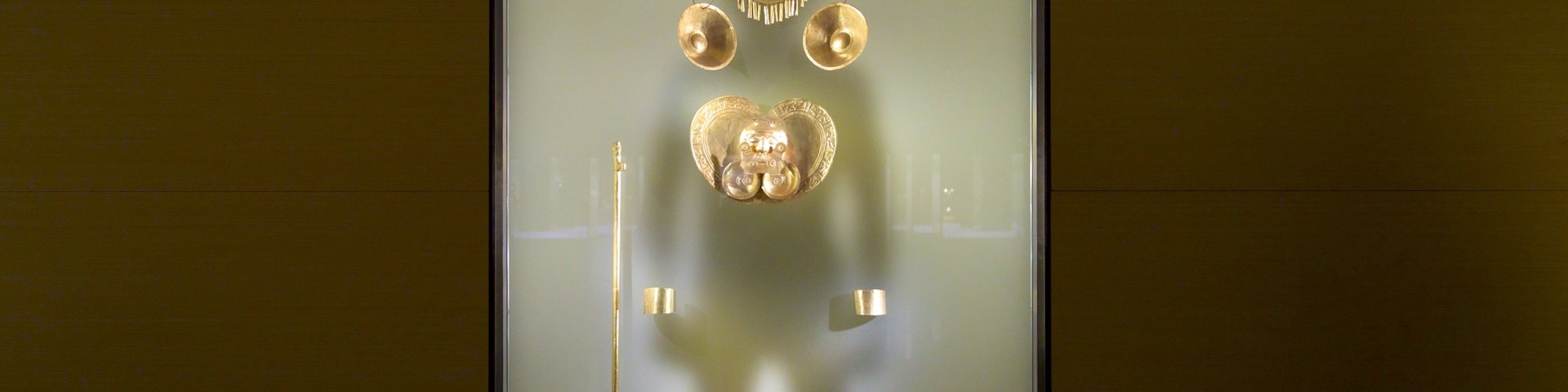 Gold Museum which includes interior views