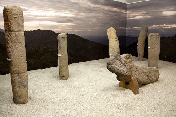 ゴールド ミュージアム どの含み 屋内の眺め